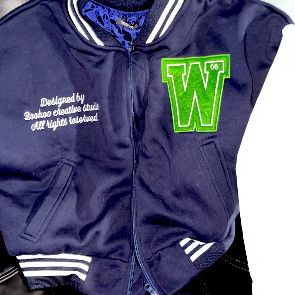 Women Crop Contrast Sleeve Varsity Jacket size XL